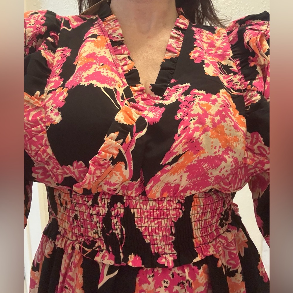 Jodifl  Floral Maxi Dress in Pink and Black - Picture 6 of 8